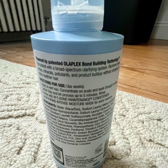 OLAPLEX No.4C Bond Maintenance Clarifying Shampoo - White and Blue - Picture 2 of 3